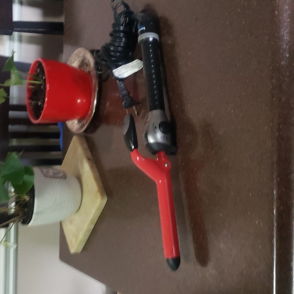 BaByliss Pro TT Tourmaline 500 BTM15OSC Heat setting Styling Iron.